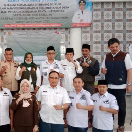 Penandatangan Fakta Integritas Kepala Desa Se- Kecamatan Kutawaringin